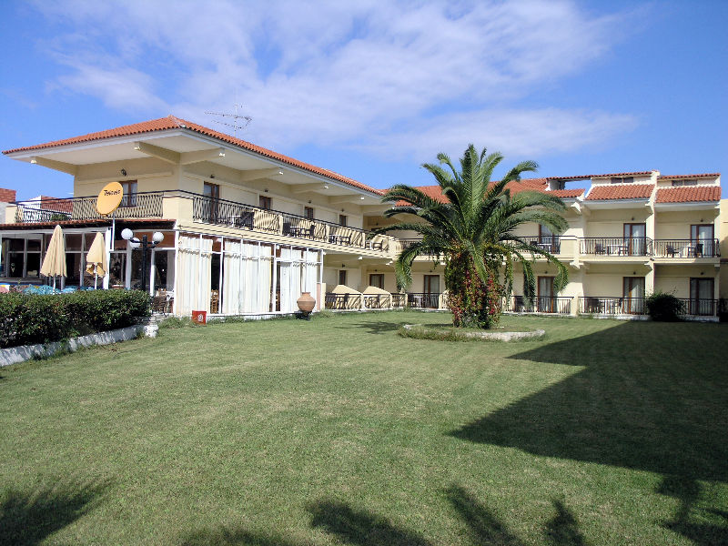 Aristotelis Hotel Fourka Exterior photo