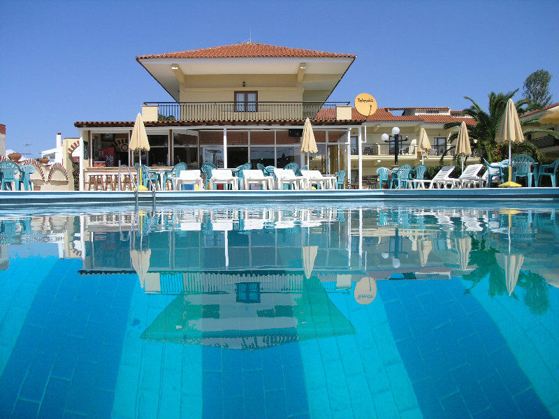 Aristotelis Hotel Fourka Exterior photo